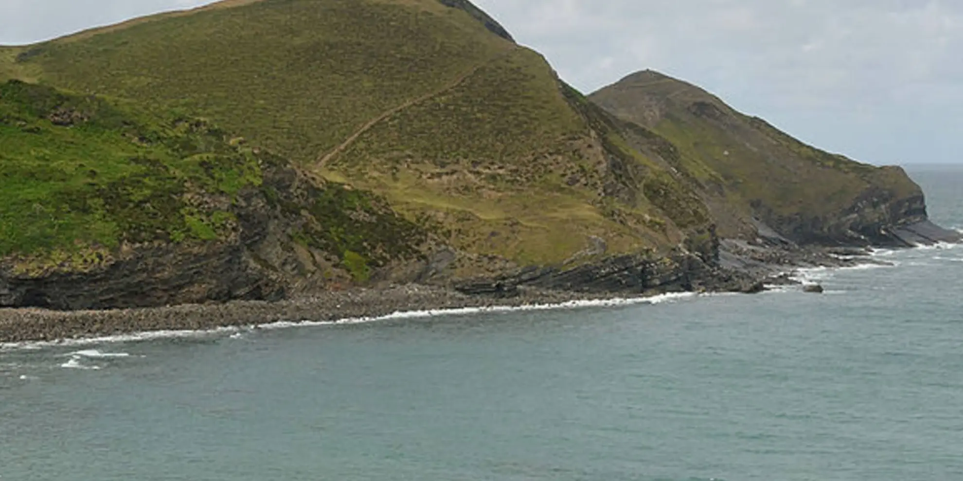 An image depicting the trail Cambeak from Crackington Haven and its surrounding area.