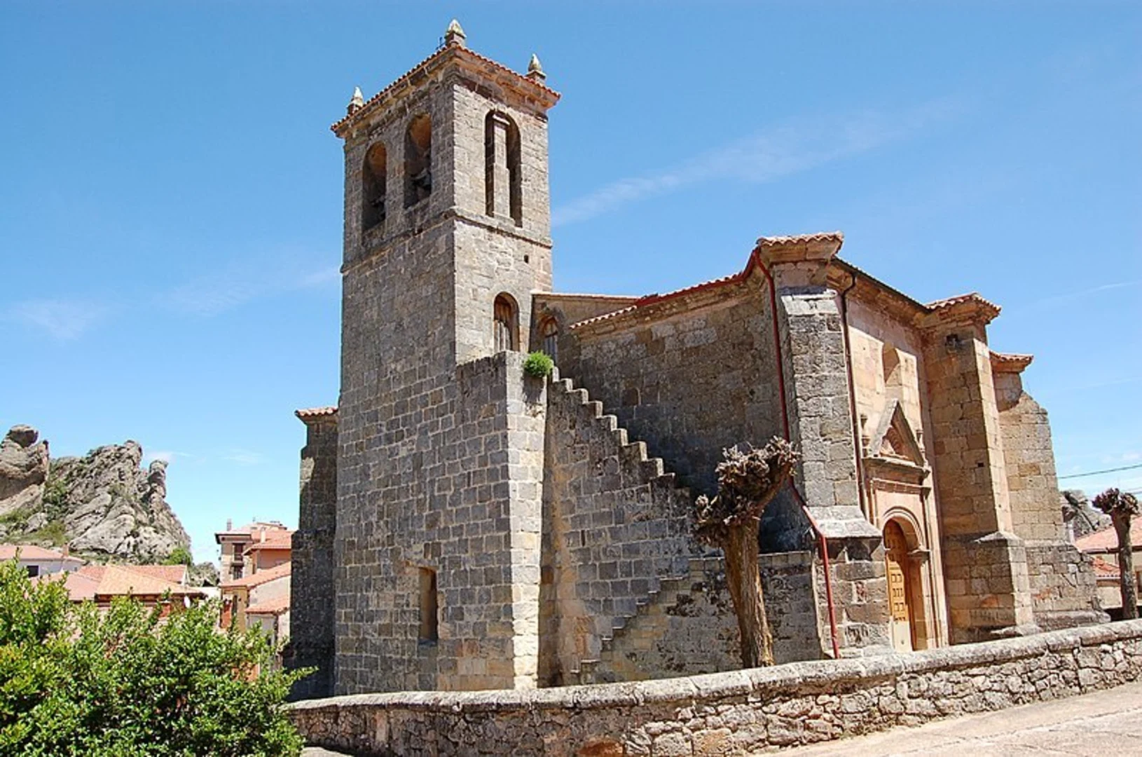 An image depicting the trail Sources of the Lobos River PR BU 223 and its surrounding area.