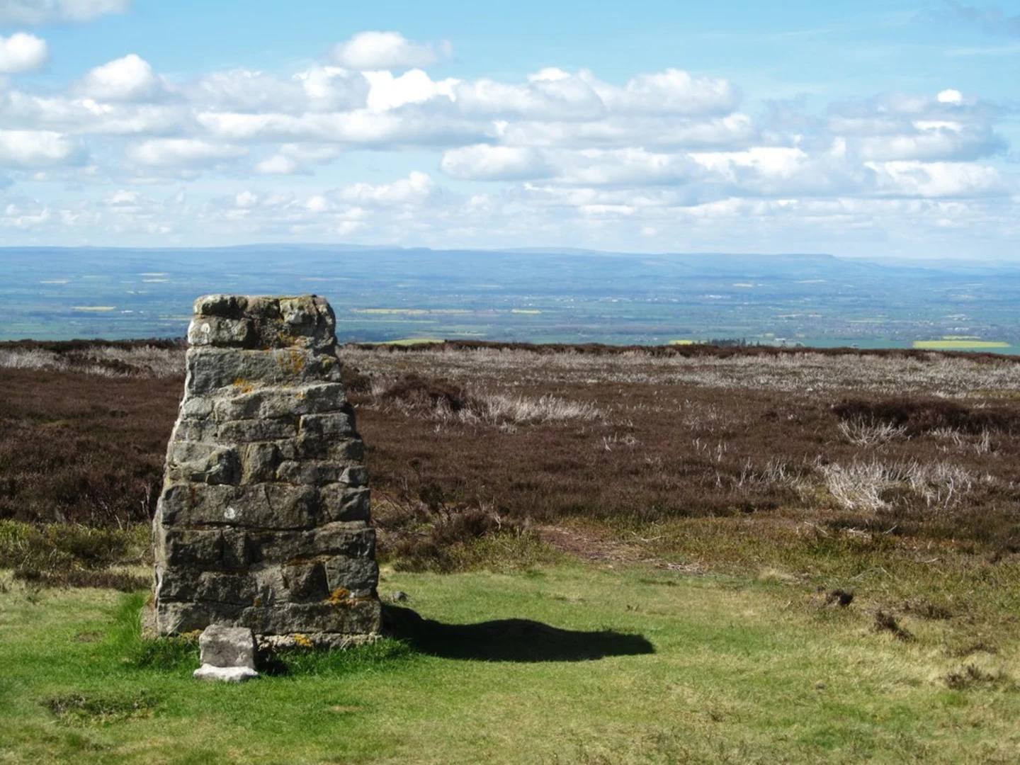 An image depicting the trail Black Hambleton and The Nab Loop from Nether Silton and its surrounding area.