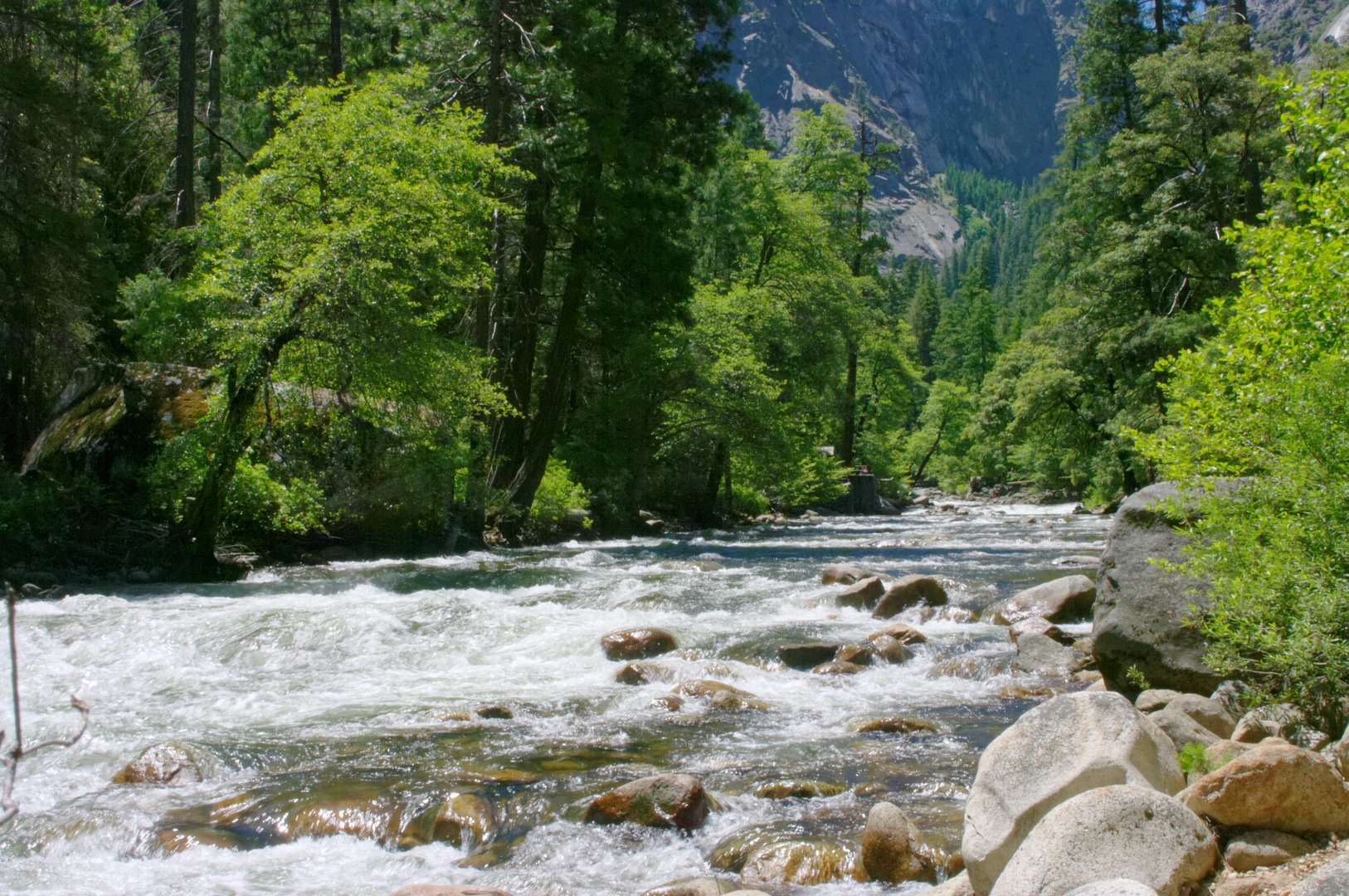 An image depicting the trail Curry Village to Tuolumne Meadows via John Muir Trail and its surrounding area.