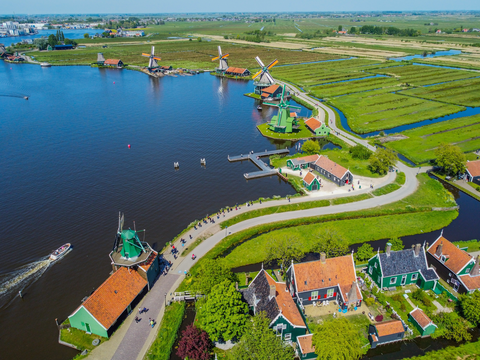 Zeilenmakerspad and Kalverringdijk Loop