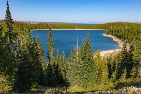An image depicting the trail Duck Lake Trail and its surrounding area.