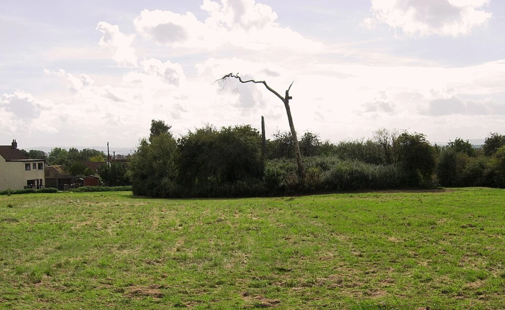 An image depicting the trail Warmley, Pucklechurch and Doynton Loop via Wick Quarry and its surrounding area.