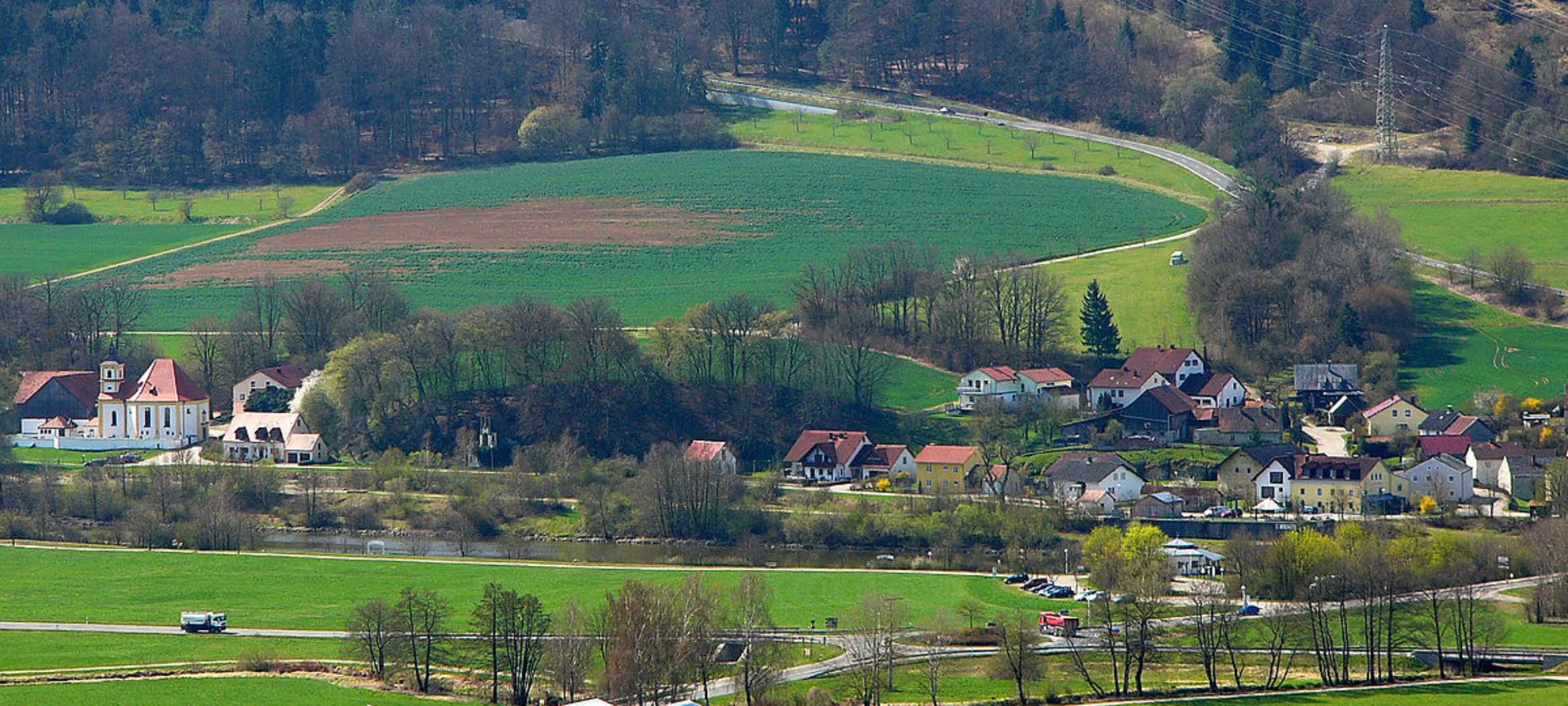 An image depicting the trail Kaenzele, Teufelsbruecke and Donau Loop and its surrounding area.
