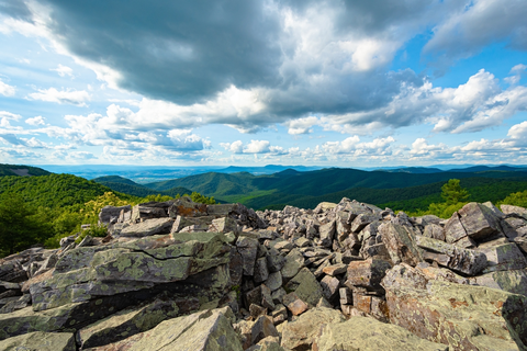 An image depicting the trail Blackrock Summit via Trayfoot Mountain and Appalachian Trail and its surrounding area.