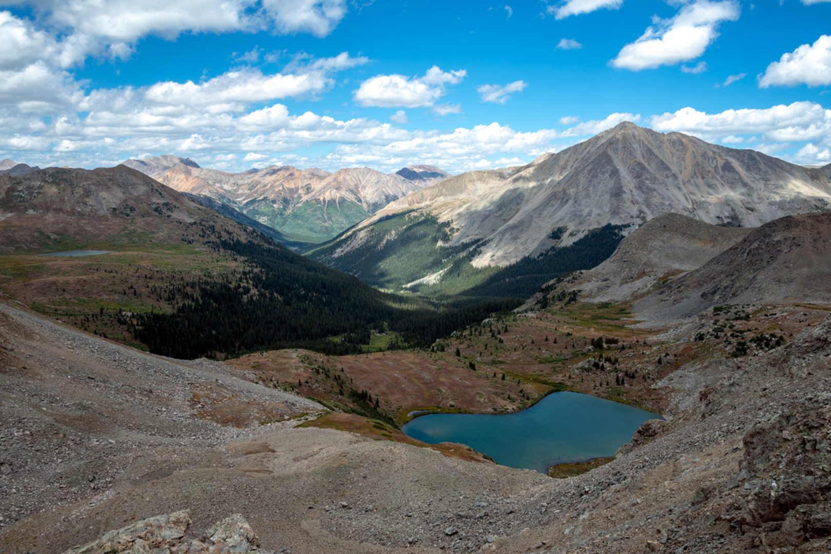 An image depicting the trail Lake Ann Trail and its surrounding area.