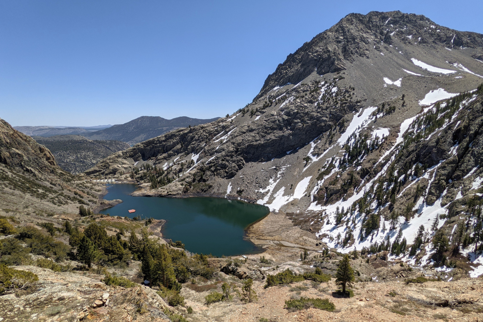 An image depicting the trail Agnew Lake and Clark Lake via Spooky Meadow Trail and its surrounding area.