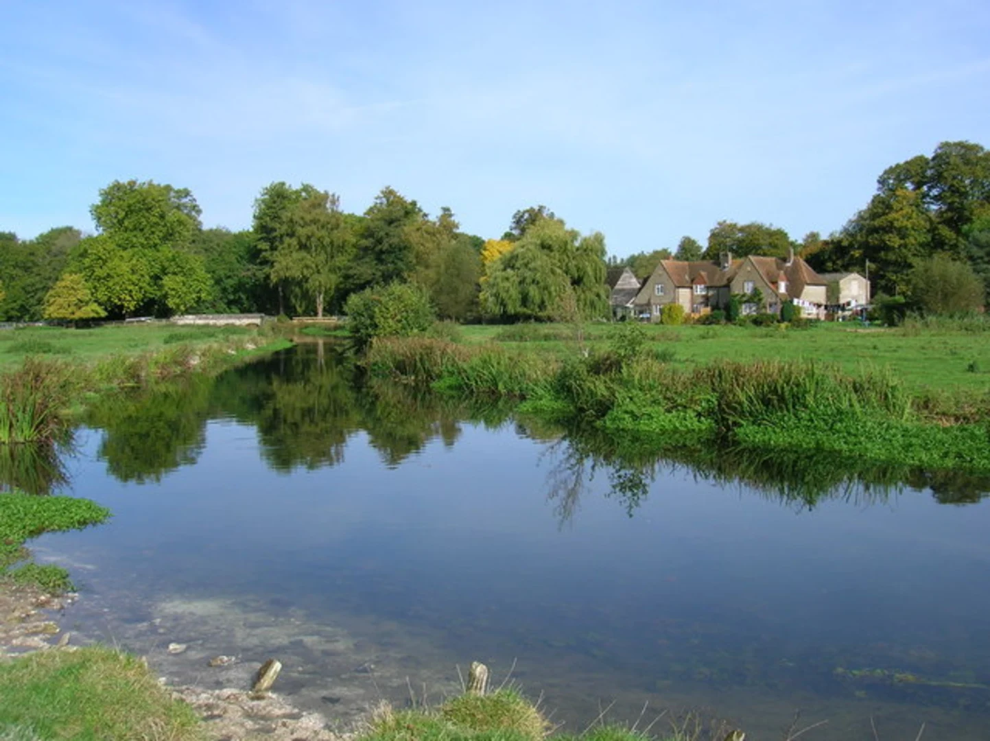 An image depicting the trail Normanton Down and Stonehenge from Great Durnford and its surrounding area.