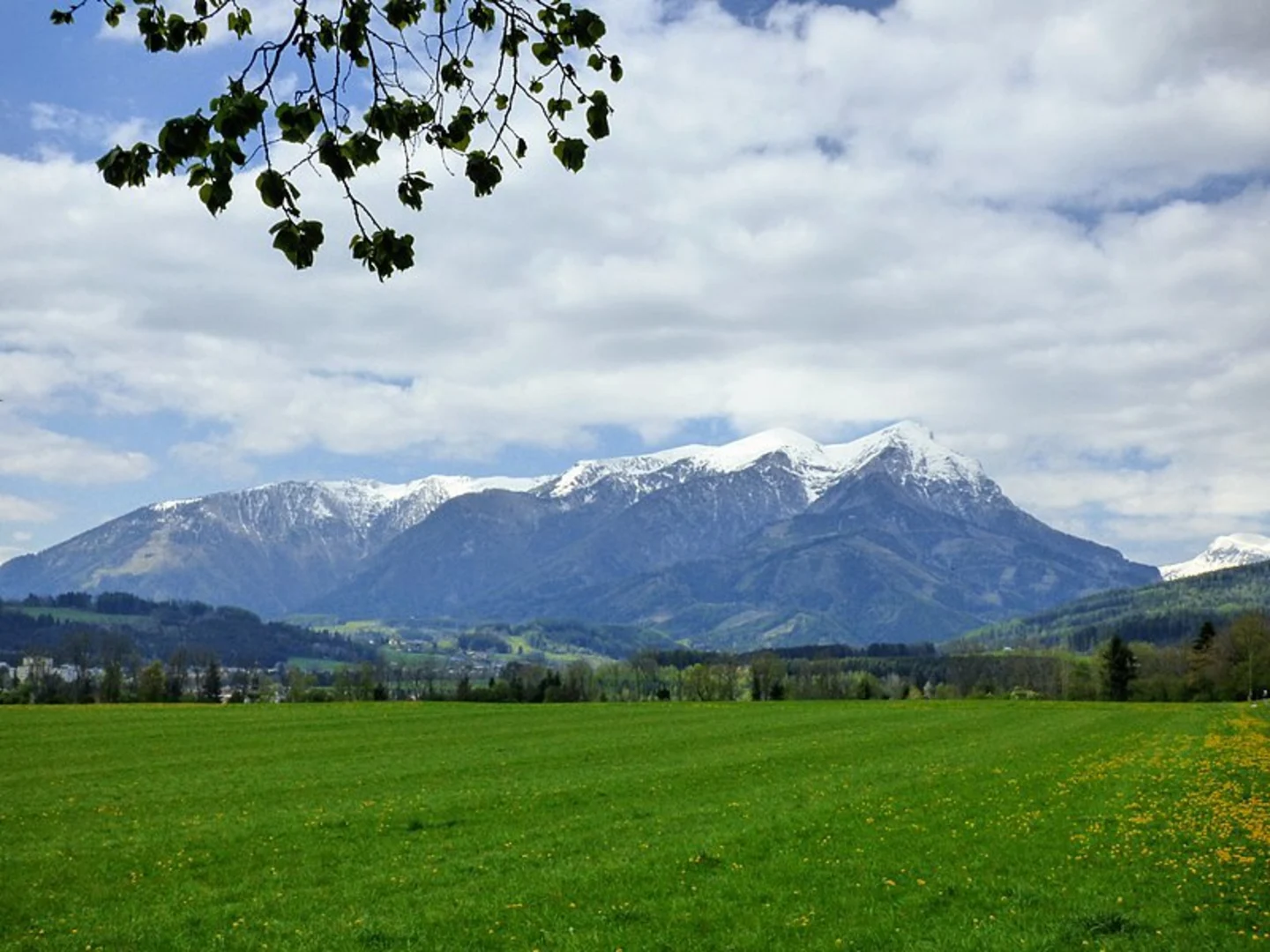 An image depicting the trail Reiting - Gößeck Loop and its surrounding area.