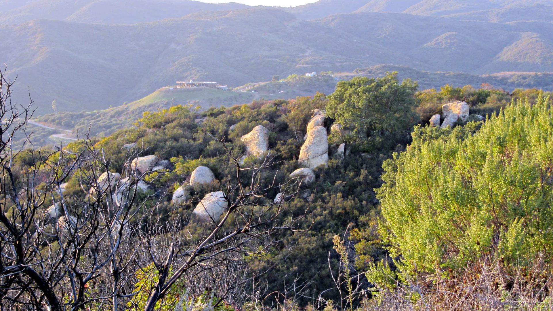 An image depicting the trail Clyde Canyon via Carmichael Road Trail and its surrounding area.