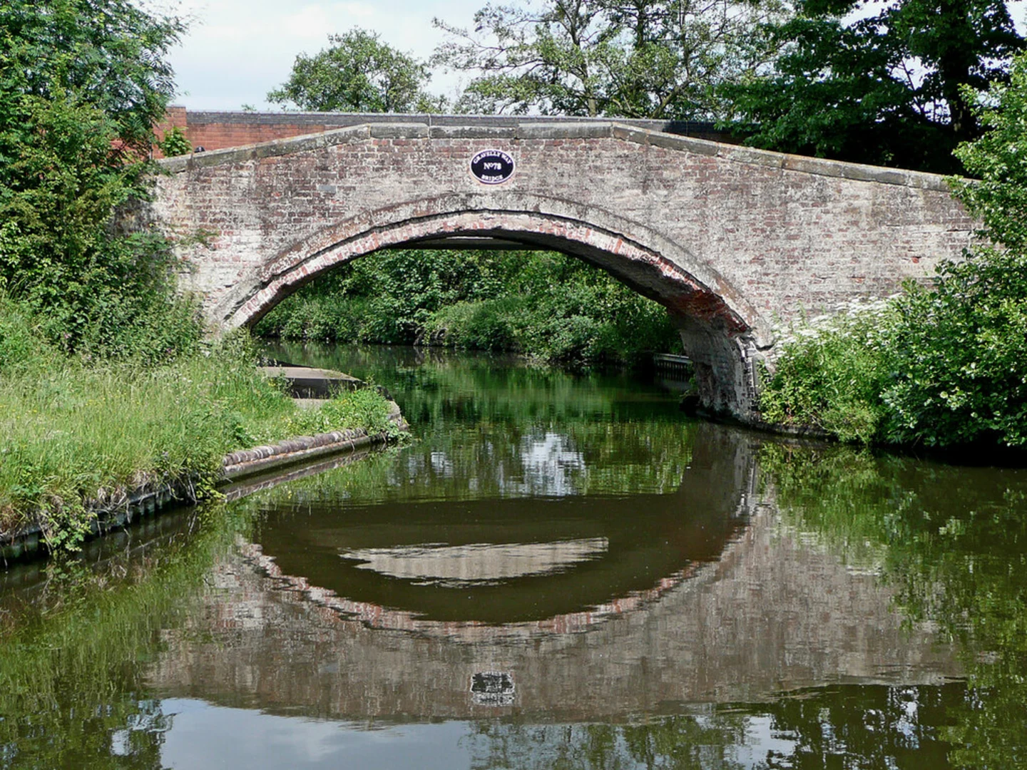 An image depicting the trail Gailey and Four Ashes Loop via Otherton Boat Haven and its surrounding area.