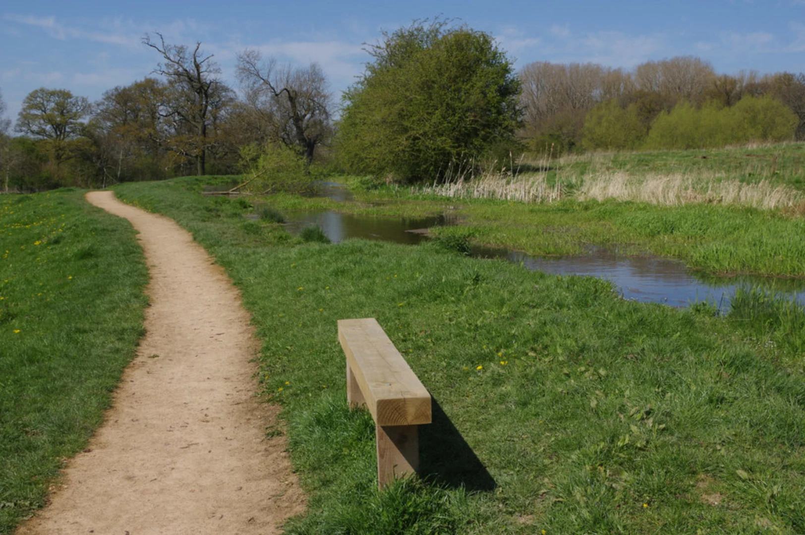 An image depicting the trail Swift Valley Country Park and its surrounding area.