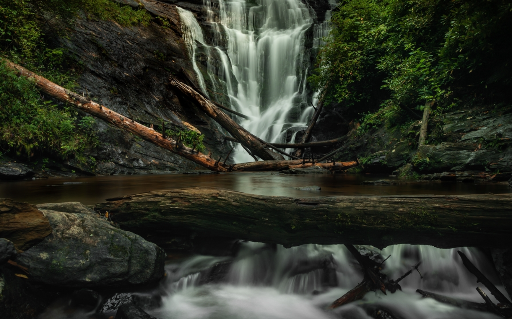 An image depicting the trail King Creek Falls via Foothills Trail and its surrounding area.