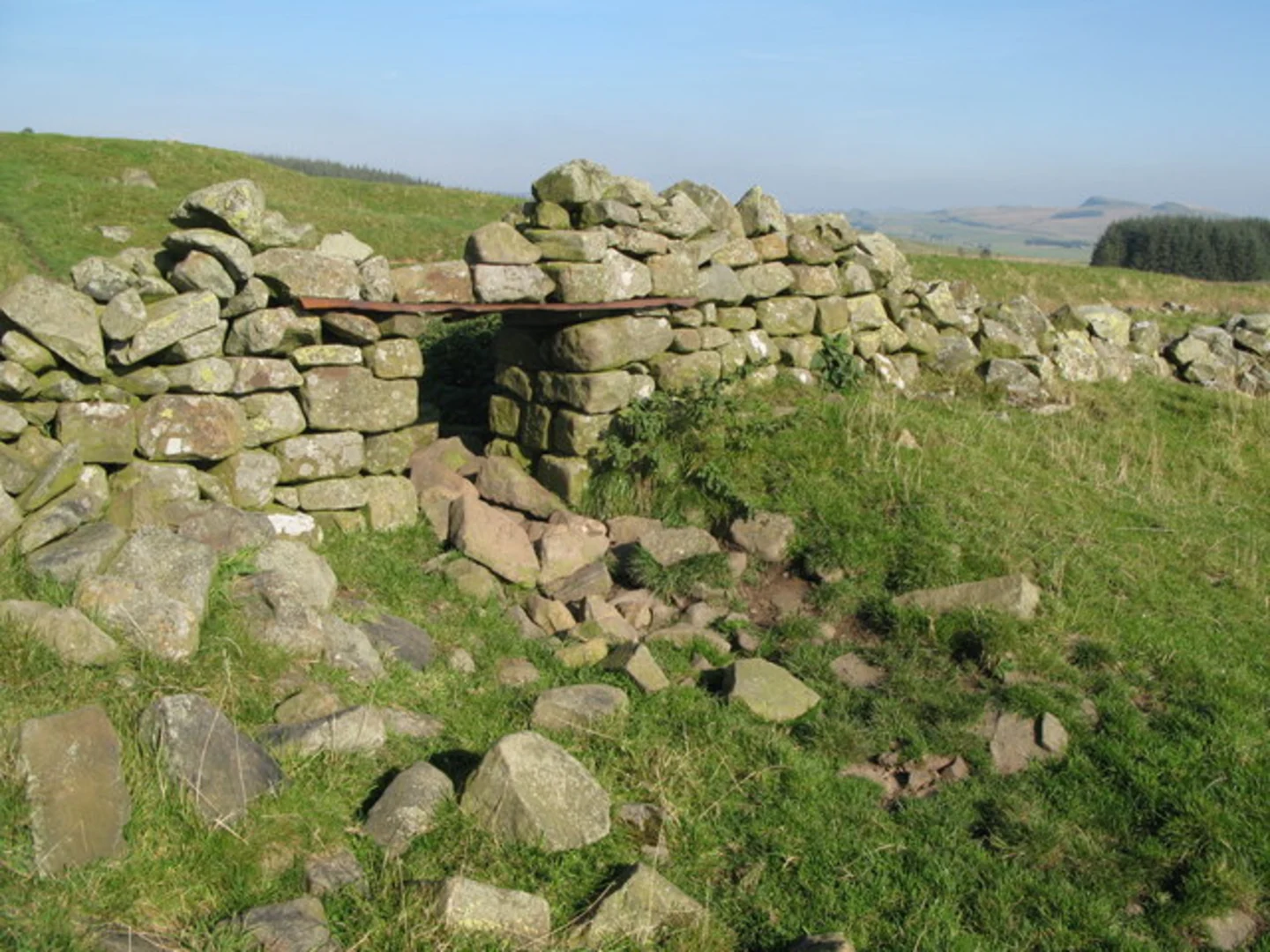 An image depicting the trail Once Brewed to Lanercost Walk and its surrounding area.