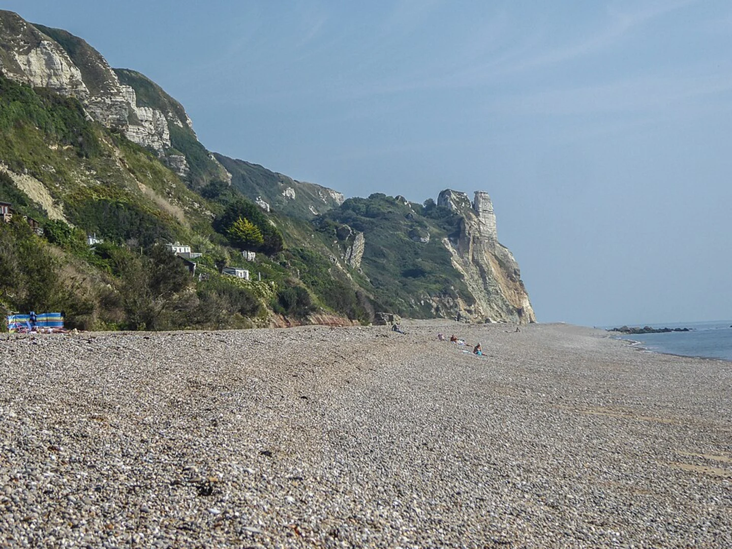 An image depicting the trail Arratt's Hill, Little Beach and Branscombe Beach and its surrounding area.