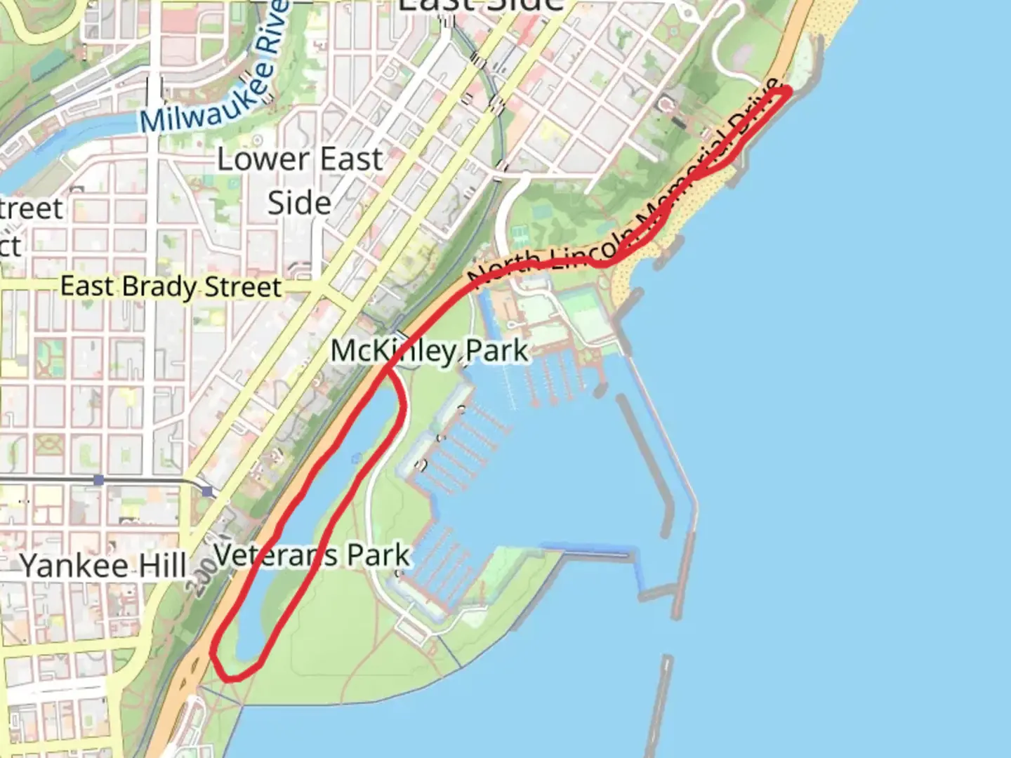 An image depicting the trail Veterans Park Lagoon Loop and its surrounding area.