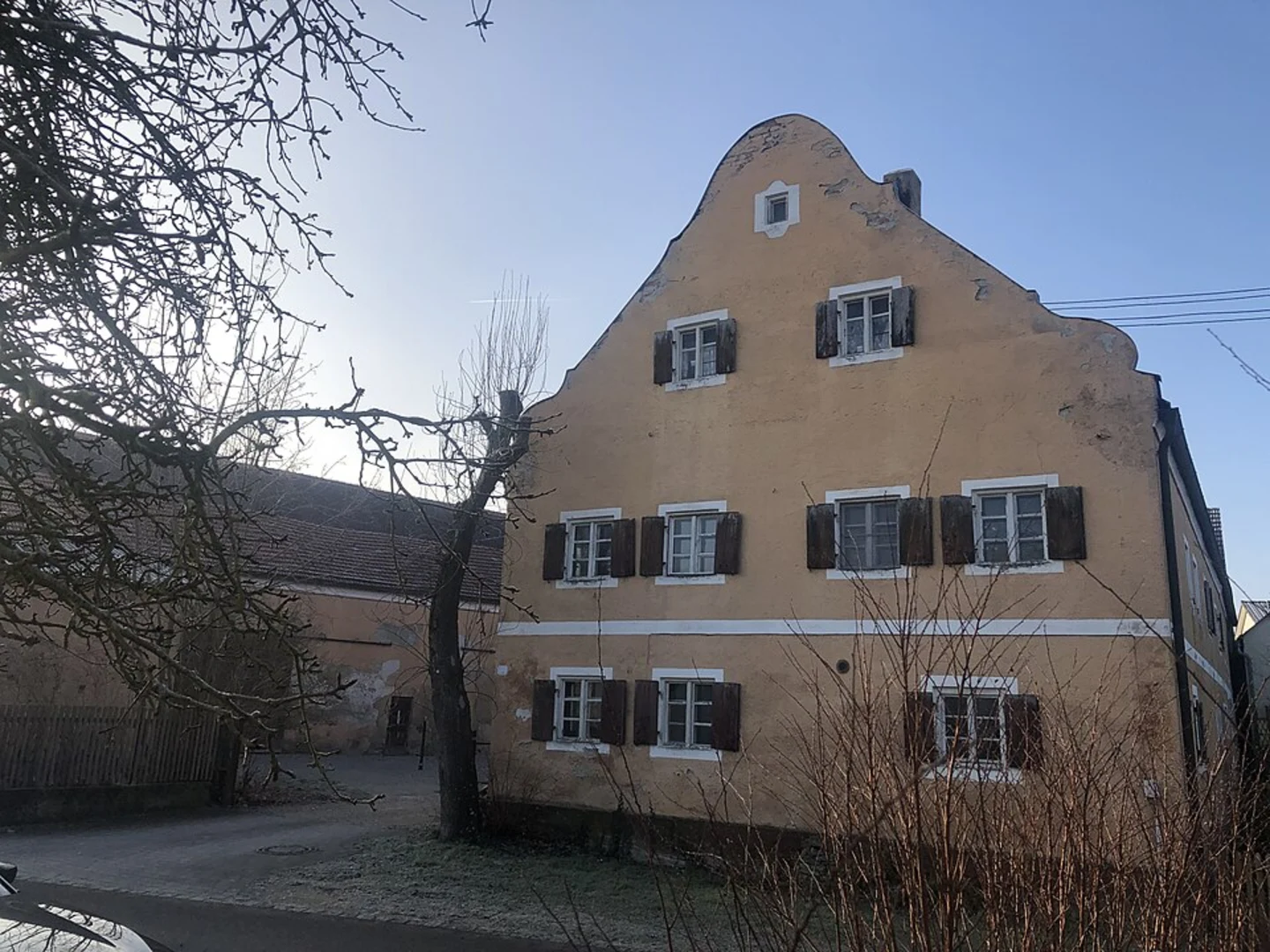 An image depicting the trail Weichering Loop via Weicheringer See and its surrounding area.