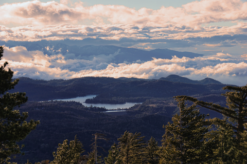 An image depicting the trail North Shore National Recreation Trail and its surrounding area.