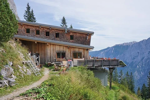 An image depicting the trail Großer Buchstein Trail and its surrounding area.