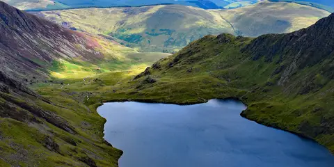 An image depicting the trail Cadair Idris from Llanfihangel-y-pennant and its surrounding area.