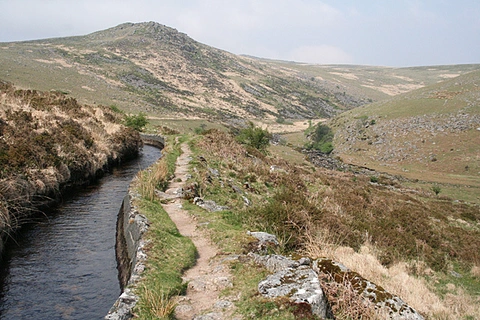 An image depicting the trail Tavey Cleave and Hare Tor Loop and its surrounding area.