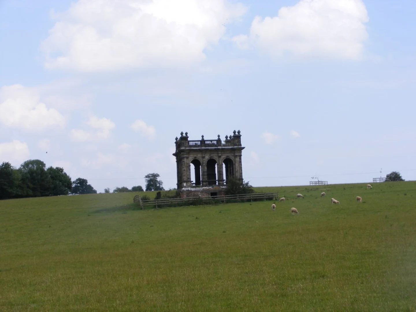 An image depicting the trail Sandon Park from Salt and its surrounding area.