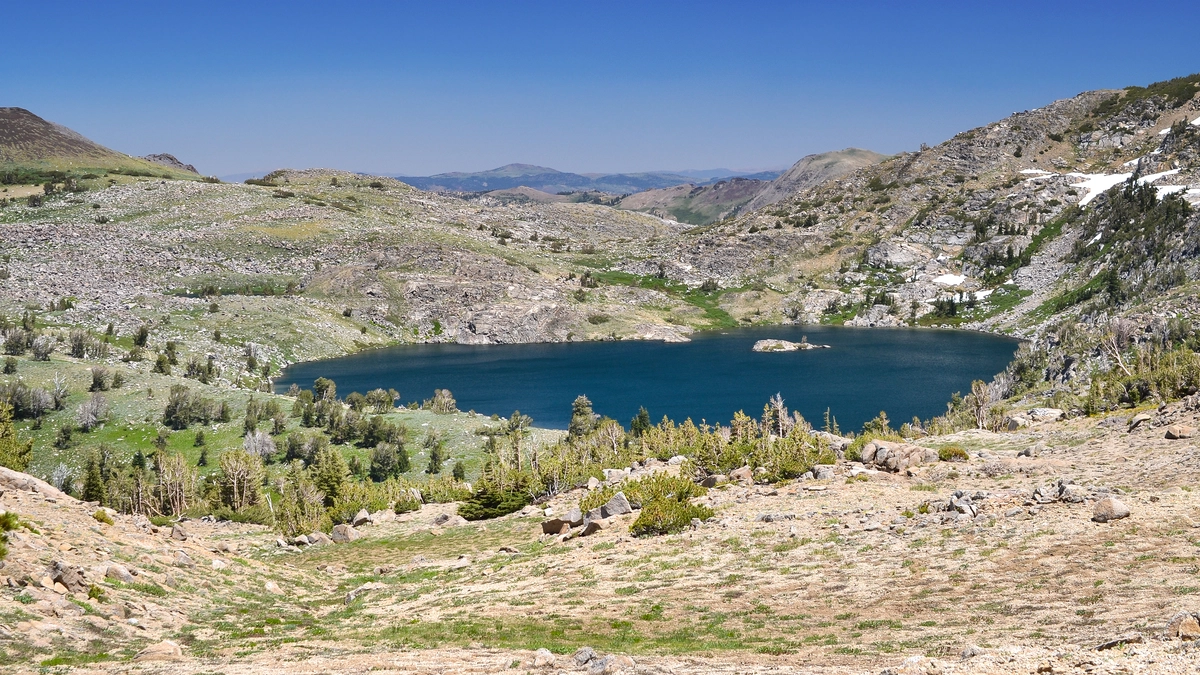 Round Lake Trail and Silver Lake Loop Trail