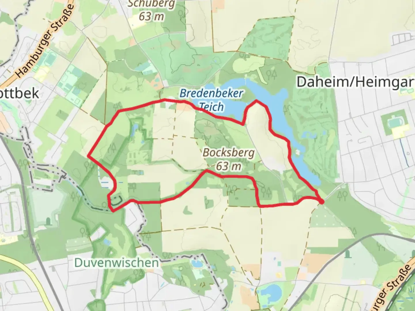 An image depicting the trail Bredenbeker Teich via Rund um Wulfsdorf und Hoisbuettel and Ohlstedt and its surrounding area.