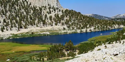 An image depicting the trail Cottonwood Lakes to Upper Rock Creek Loop and its surrounding area.