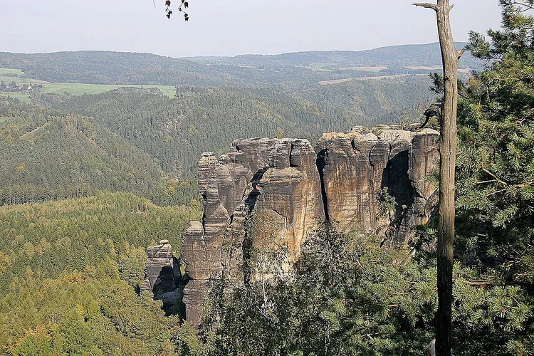 Blossstock, Bauerlochturm, Breite Kluft Aussicht and Schrammsteinaussicht via Malerweg