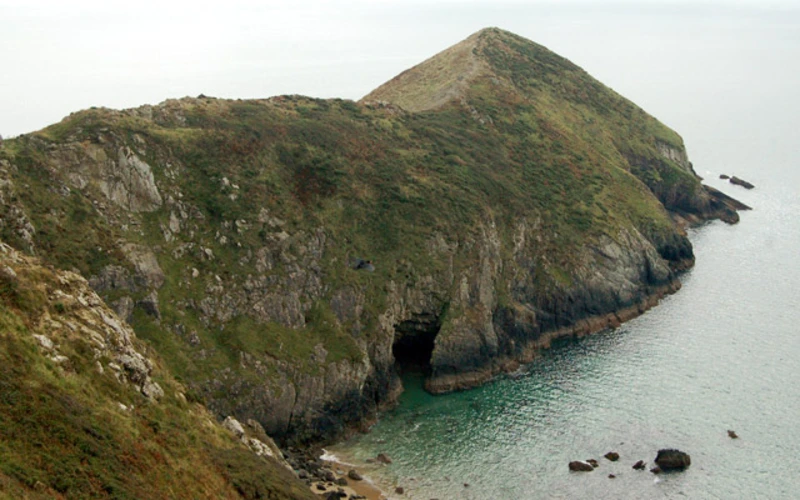 Perprean Cove, Porthbeer Cove and Treleaver Cliff