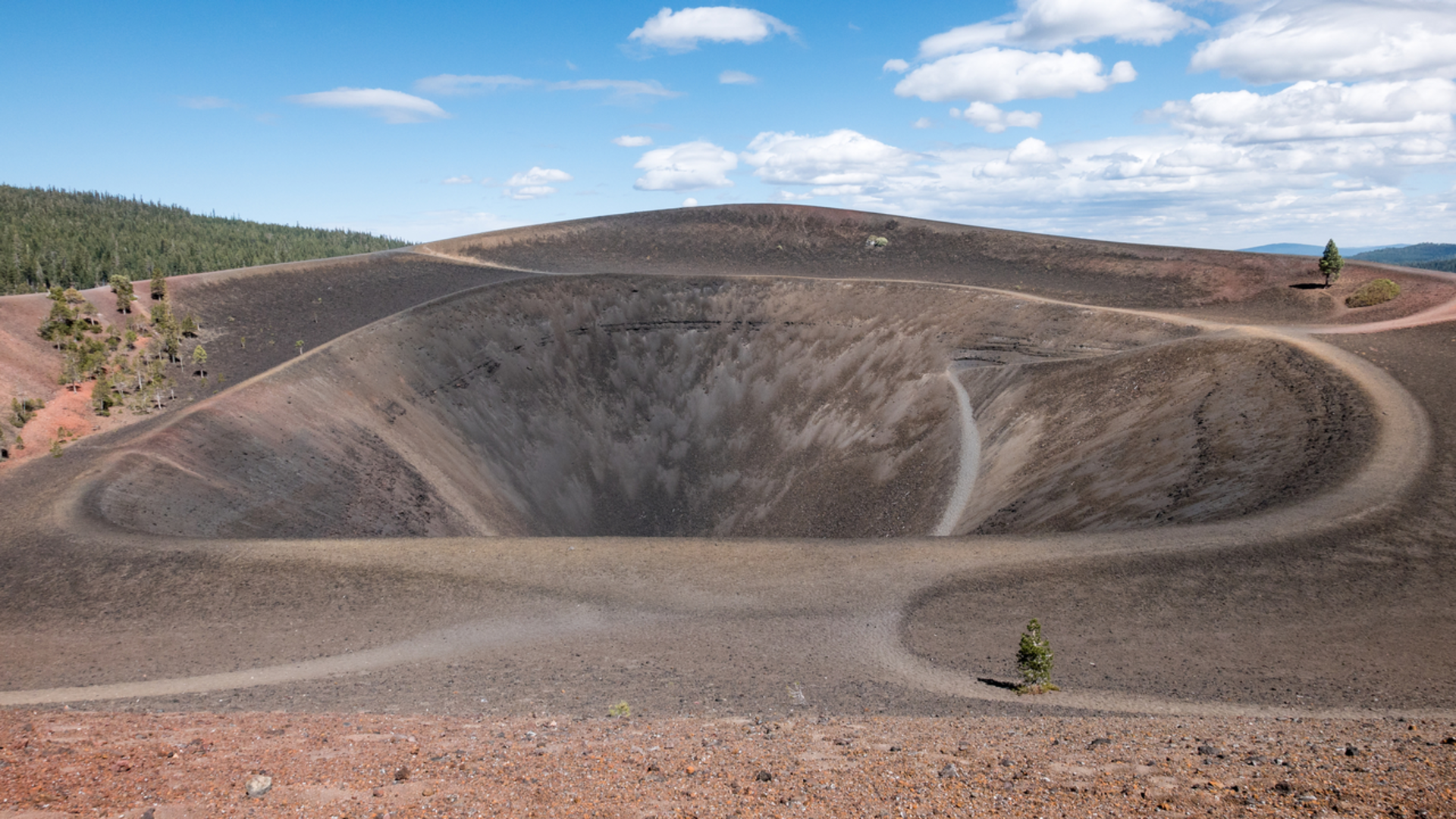 An image depicting the trail Cinder Cone North Access Trail and its surrounding area.
