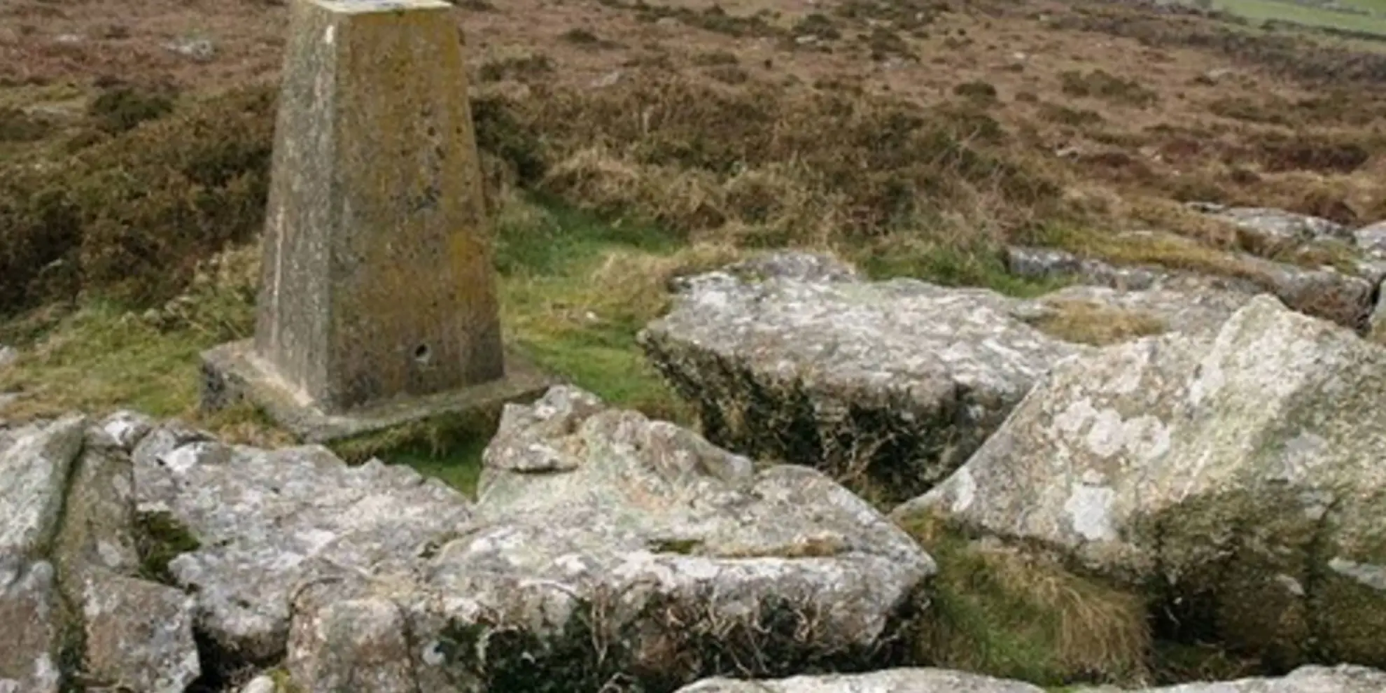 An image depicting the trail Berry Down from St Neot and its surrounding area.