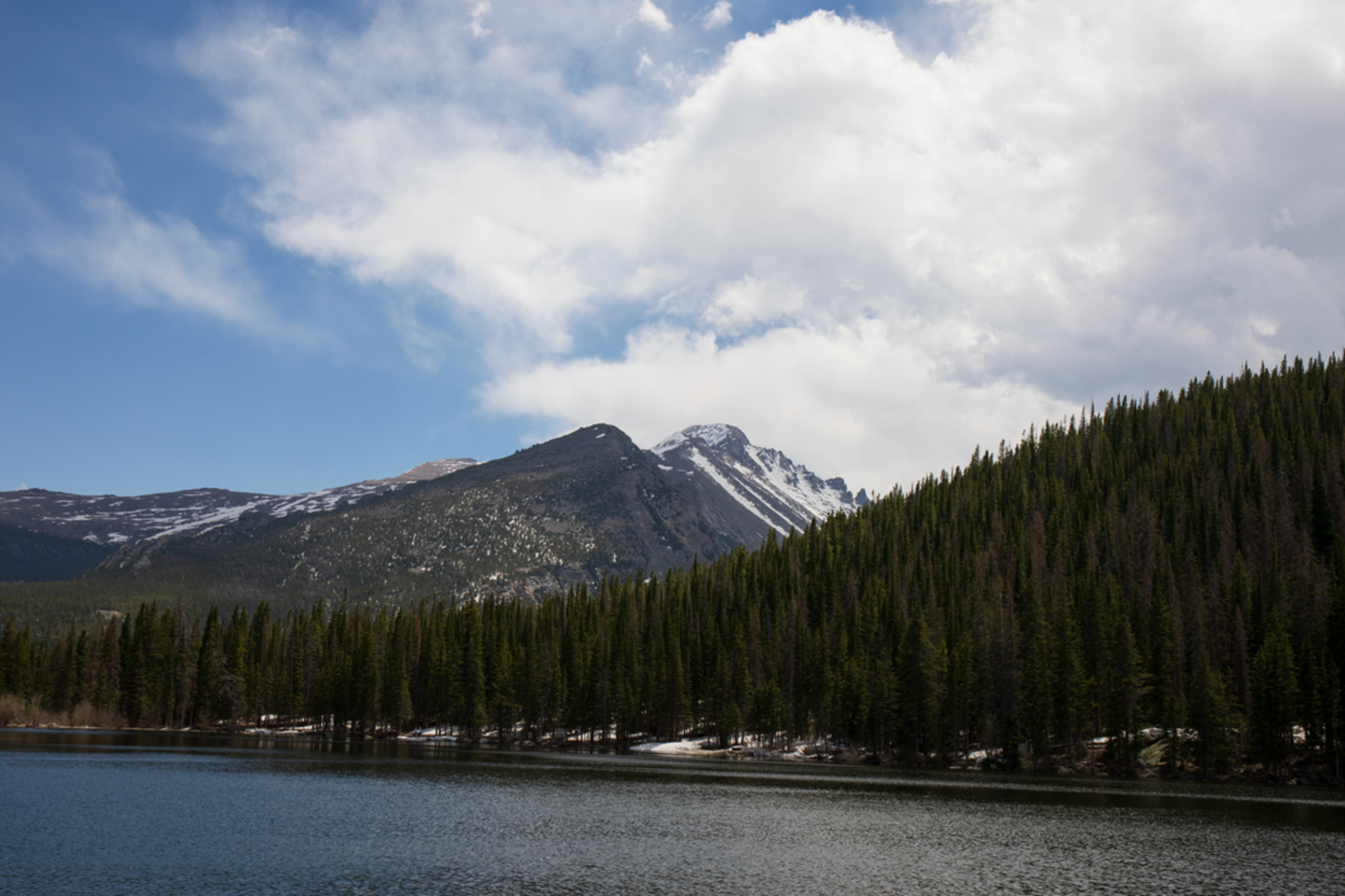 An image depicting the trail North Longs Peak via Loch Vale Trail and its surrounding area.