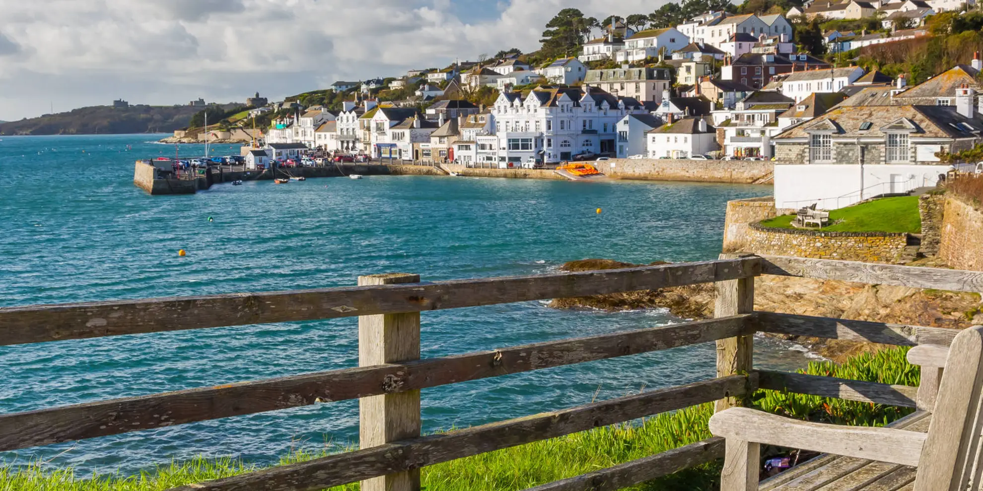 An image depicting the trail St Mawes and St Just in Roseland Walk and its surrounding area.