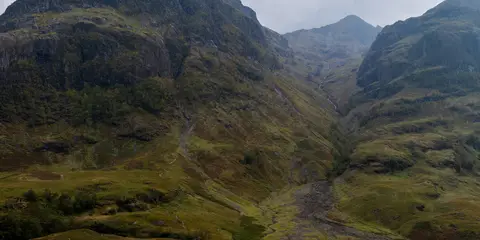 An image depicting the trail Beinn Fhada, The Brothers and Five Sisters Loop and its surrounding area.