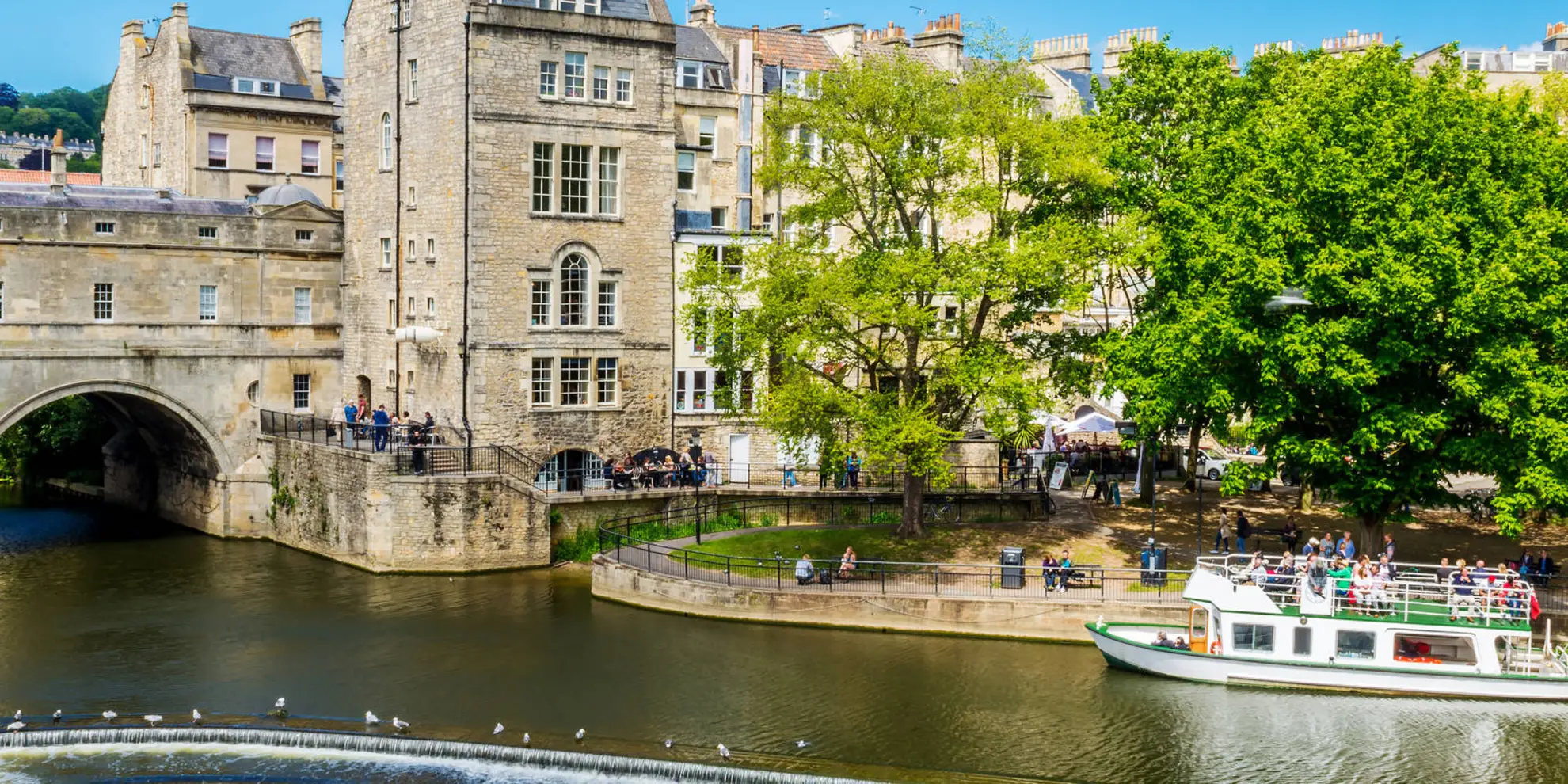 An image depicting the trail Keynsham to Bath on the south side of the Avon and its surrounding area.
