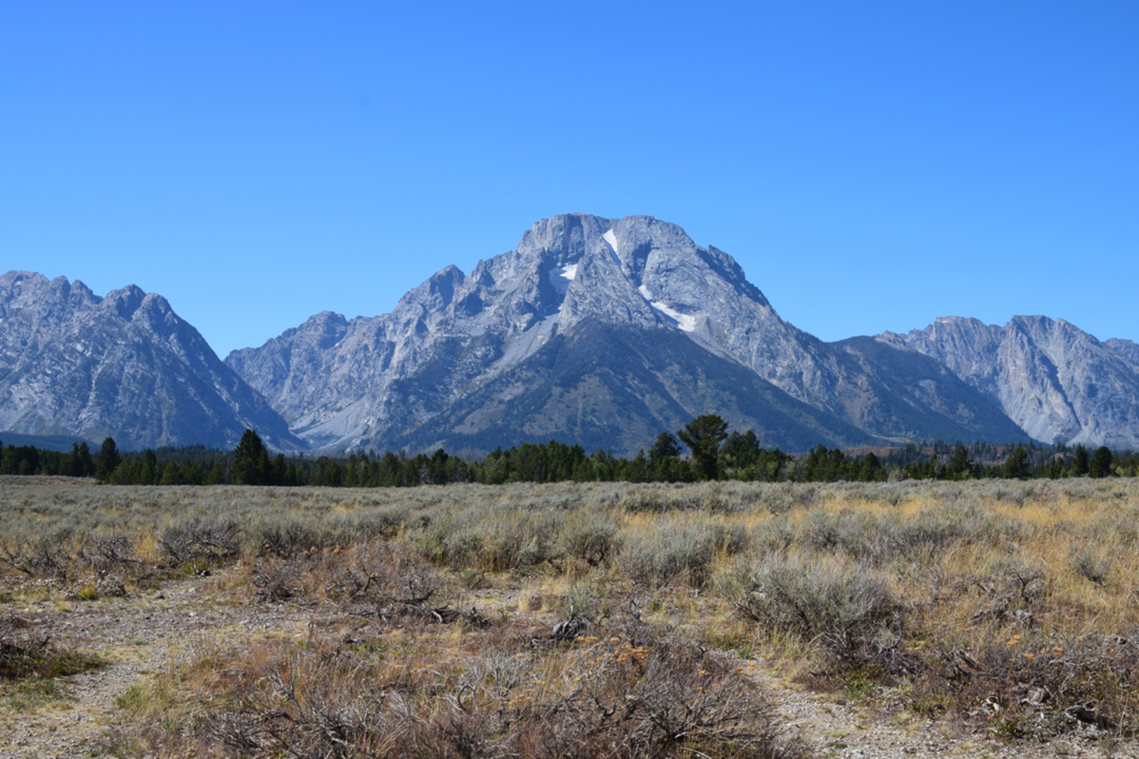 An image depicting the trail Signal Mountain Cutoff Trail and its surrounding area.