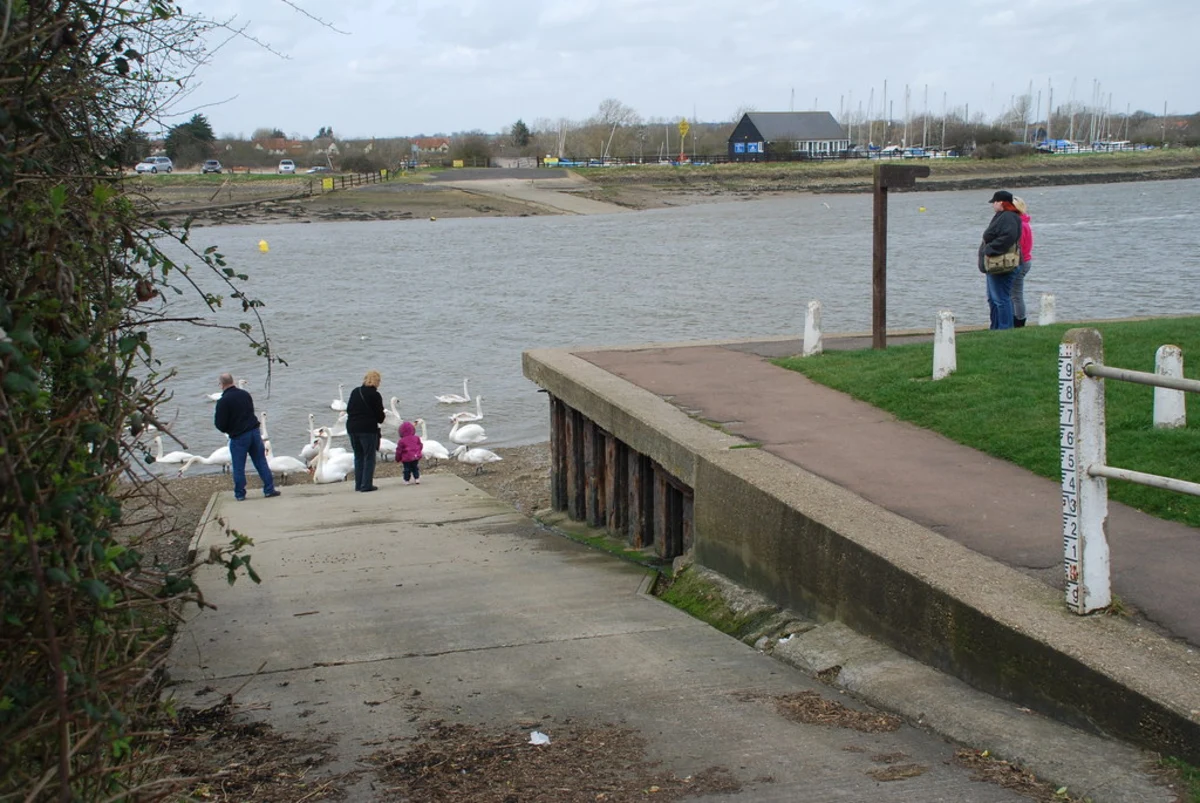 River Crouch Walk - Hullbridge