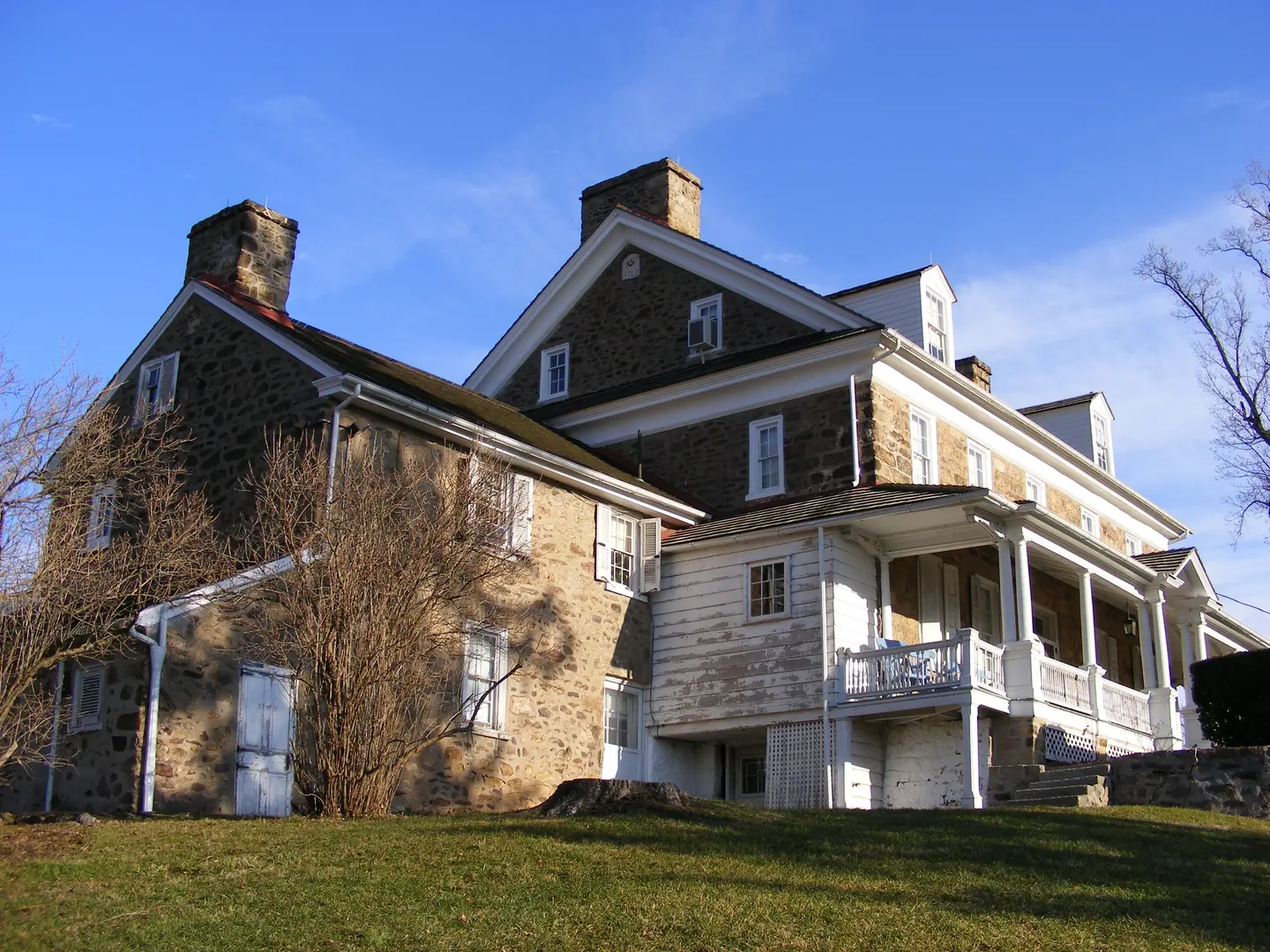 An image depicting the trail Bird Habitat Loop Trail and its surrounding area.