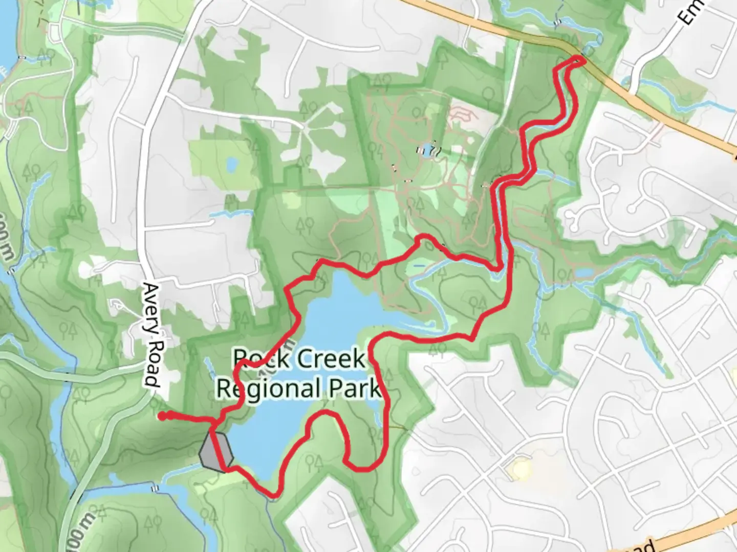 An image depicting the trail Lake Bernard Frank via Lakeside Trail and Muncaster Mill Trail Loop and its surrounding area.