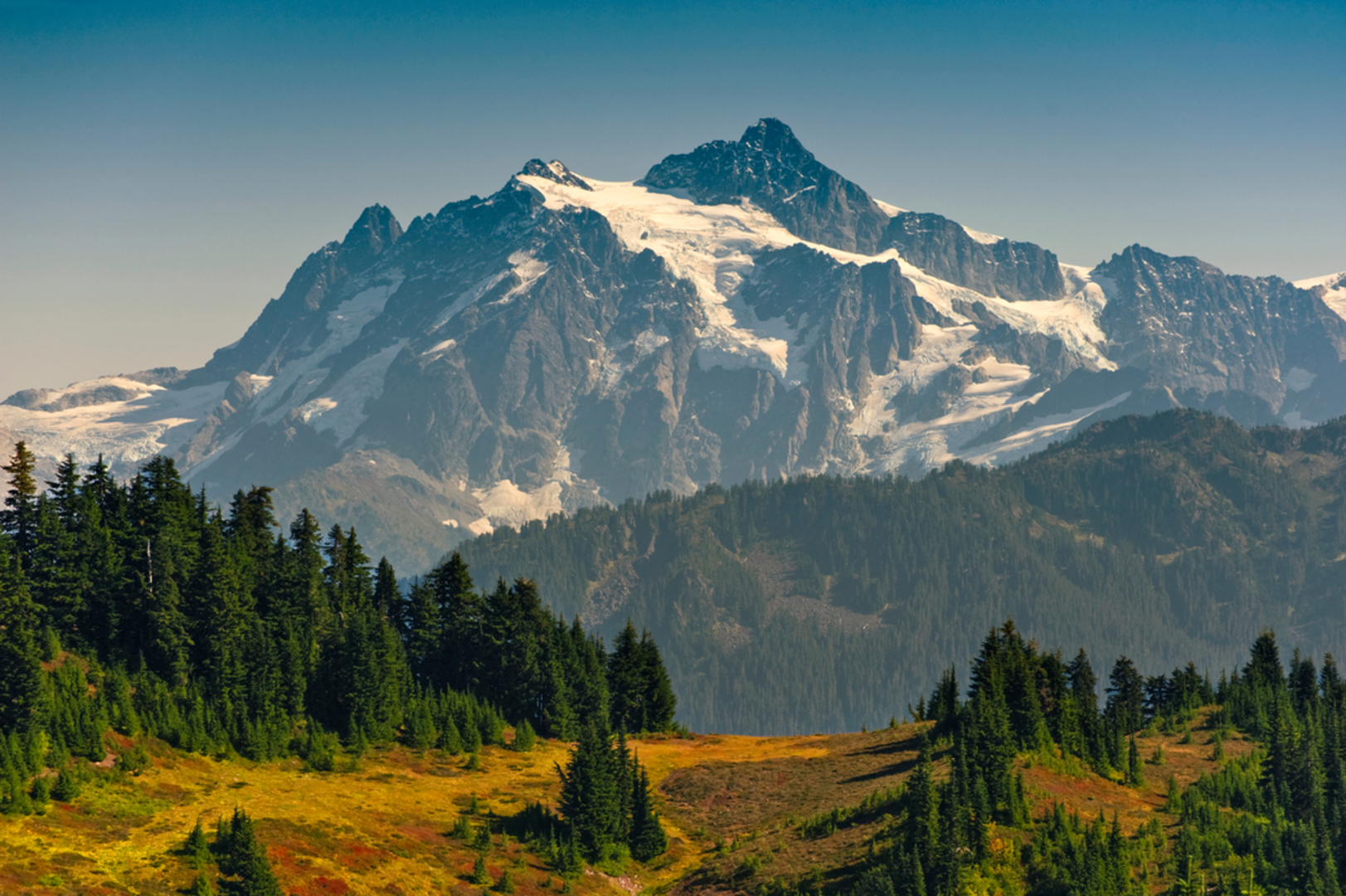An image depicting the trail Excelsior Peak Trail and its surrounding area.
