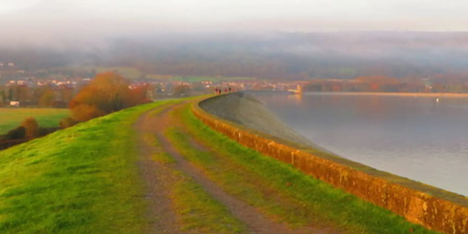 An image depicting the trail Strawberry Line and its surrounding area.