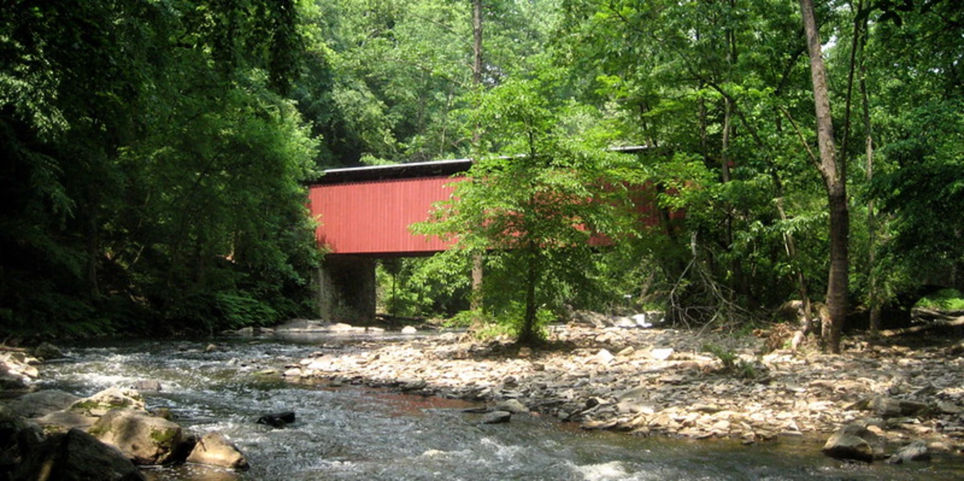 An image depicting the trail Wissahickon Creek - Houston Playground and Wissahickon Valley Park and its surrounding area.