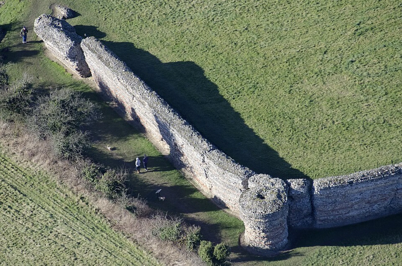 An image depicting the trail Burgh Castle Roman Site and its surrounding area.