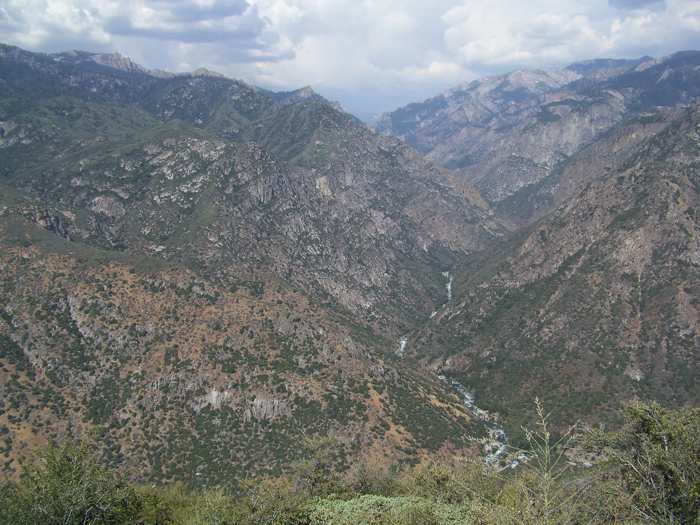 An image depicting the trail Yucca Point Trail and its surrounding area.