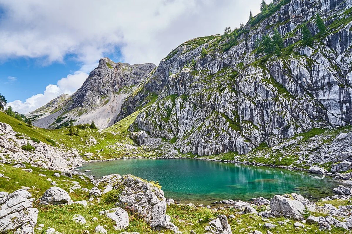 Wasseralm, Berchtesgadener Land to Carl-von-Stahl-Haus Walk via Seeleinsee and AV Weg 416