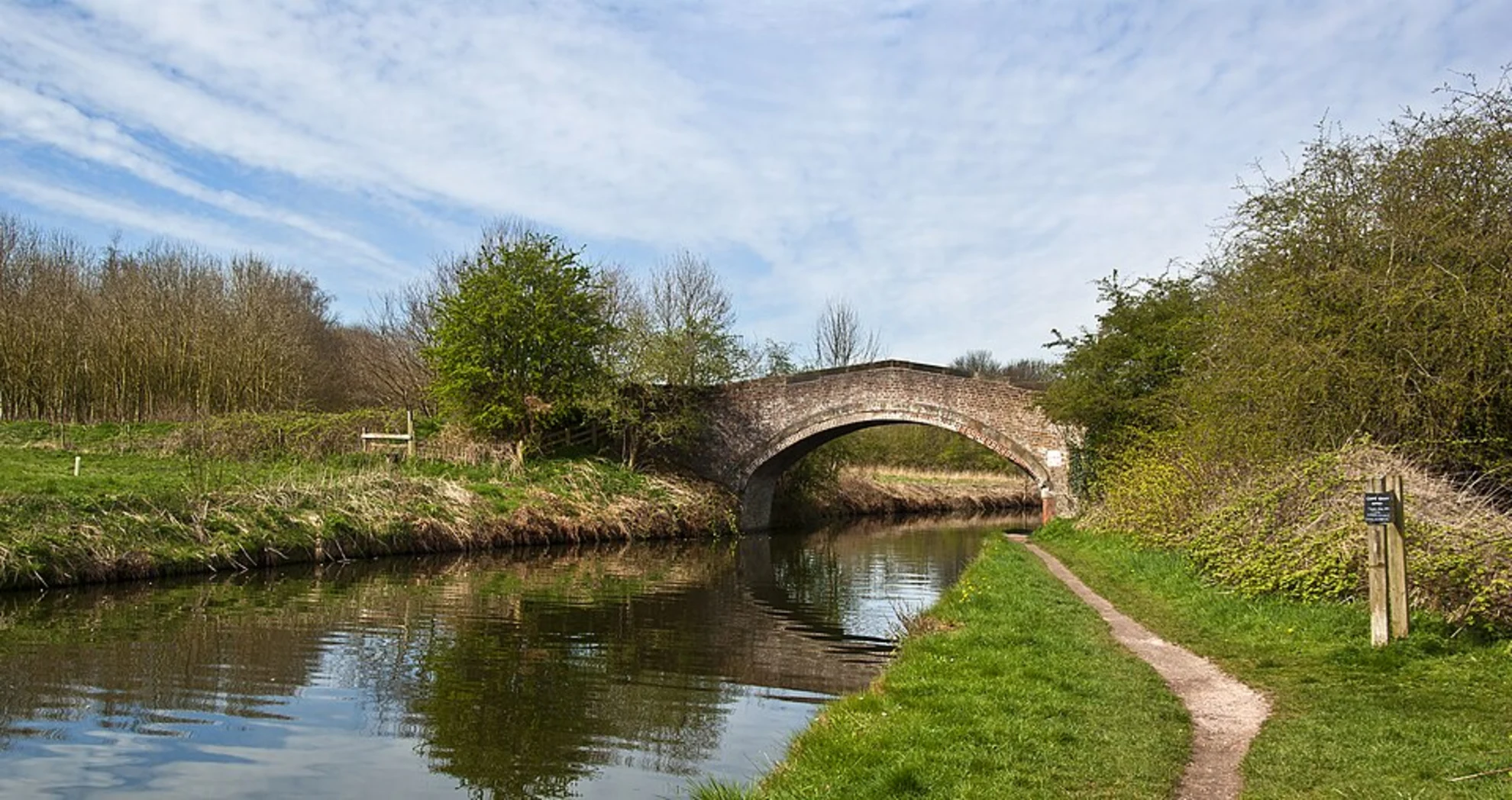 An image depicting the trail Lymm Eastern Loop and its surrounding area.