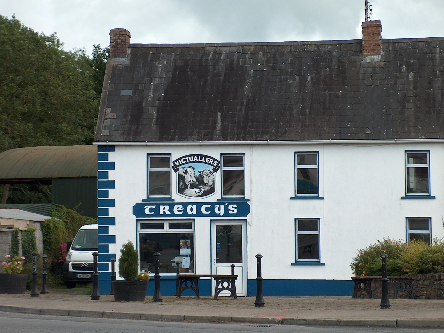 An image depicting the trail Multeen Way and its surrounding area.