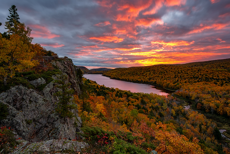 An image depicting the trail Porcupine Mts-Lake Superior Trail and its surrounding area.